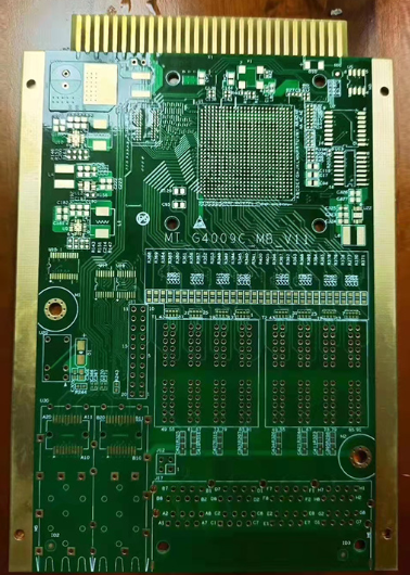 Desain PCB papan PCI Express