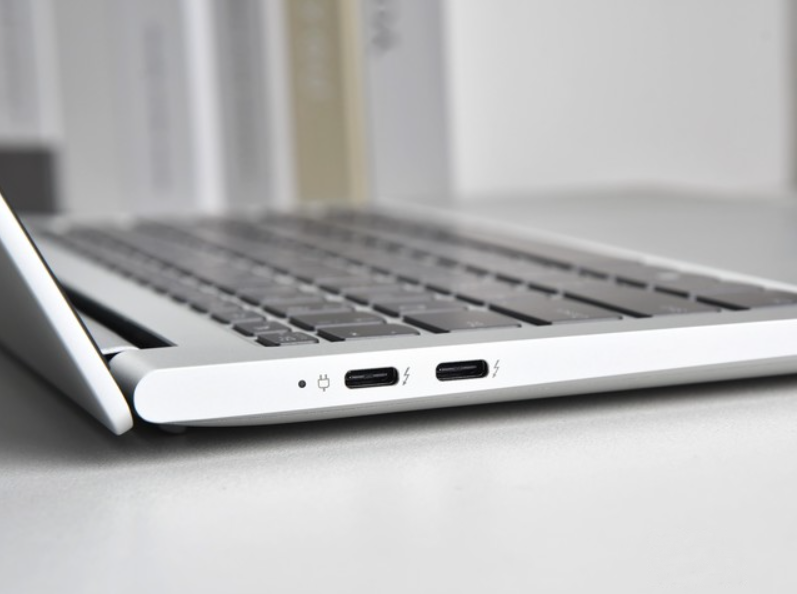Τι είναι η θύρα Thunderbolt 4 του New MacBook;