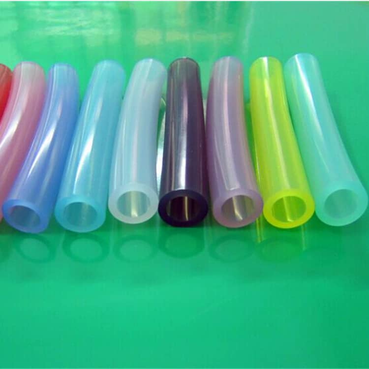 Tubo de silicona de cores